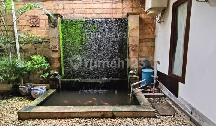 For Sale Well-Maintained Ready-to-Live-In House in Sector 9 Bintaro 5729 2