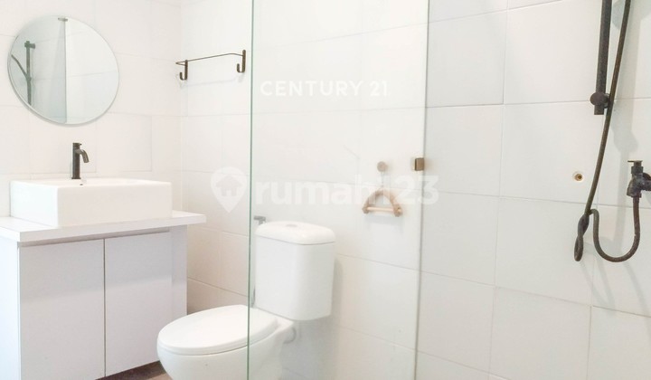 Rumah Brand New 2 Lantai Minimalis Modern Bukit Nusa Indah  8679 2