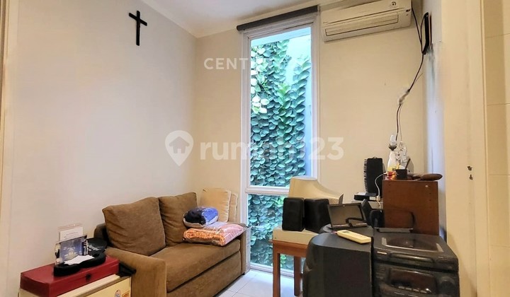 Neat Hook House in Discovery Bintaro 8223 2