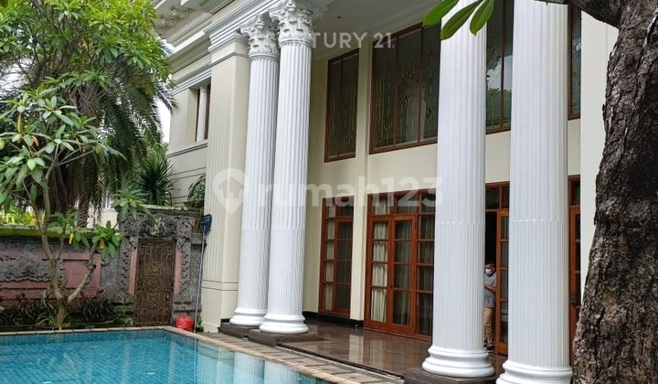 Beautiful Renovated House in Pondok Indah Area 5055