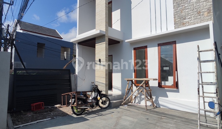 Rumah 2 Lantai 500m Dari Level21 Mall Denpasar 2