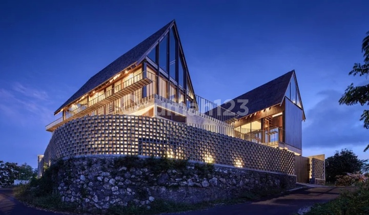 Beautiful Tropical- 4 Bedroom Villa For Sale – Freehold (shm) In Uluwatu Ungasan