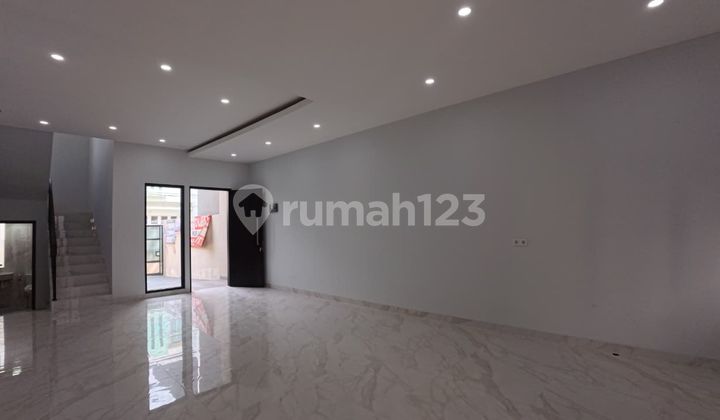 Rumah Baru Duri Kepa 3lantai Dekat Tanjung Duren Jakarta Barat 2