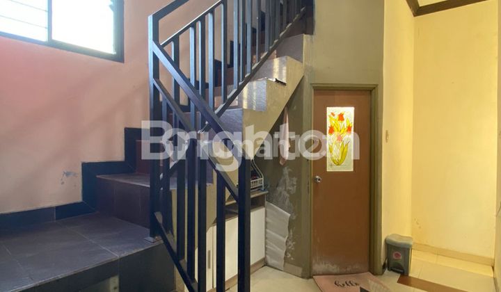 RUMAH 2,5 LANTAI SIAP HUNI DI VIĹLA MUTIARA GADING 3 BEKASI 2