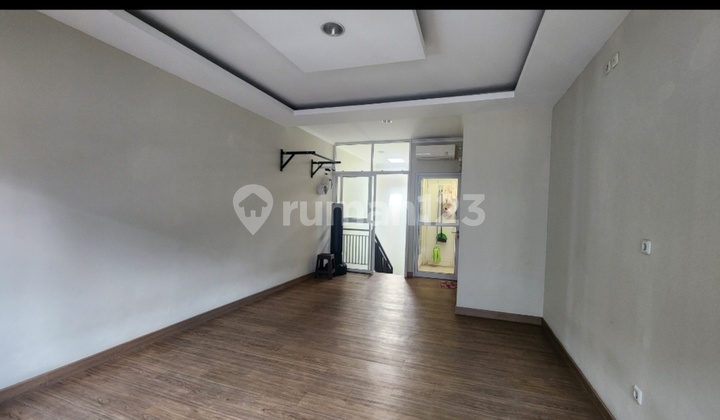 Rumah 3 Lantai Siap Huni Lokasi Strategis 2