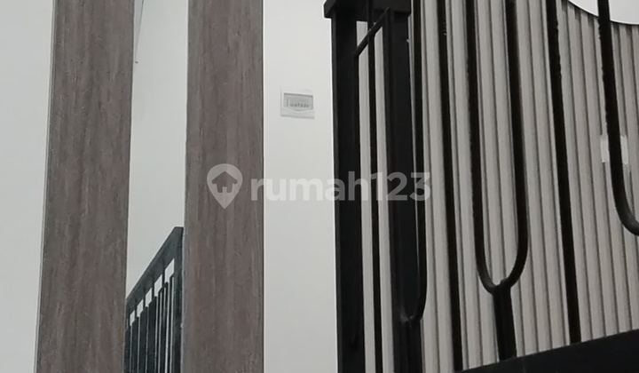 Rumah Elegan di Tanjung Duren Dijual Tinggal 1 Unit Rumah Elegan di Tanjung Duren Dijual Tinggal 1 Unit