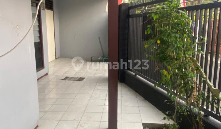 Rumah Kosongan di Daerah Sungai-Sungai Kota Malang 2