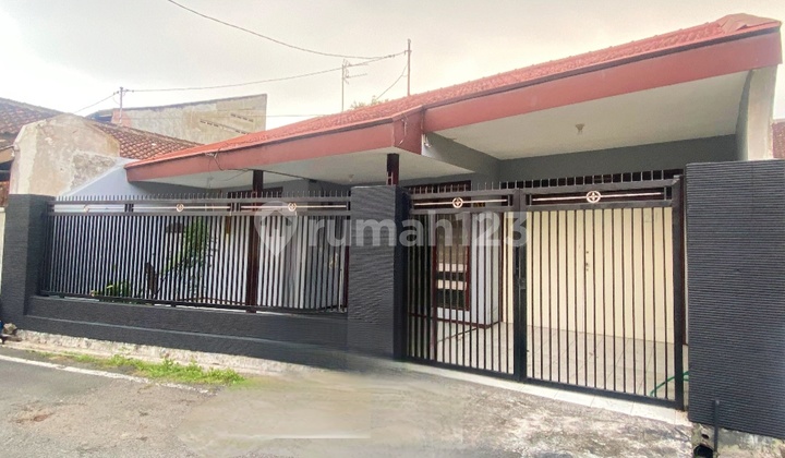 Empty House in the River Area of Malang City