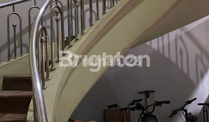 RUMAH LUAS SIAP HUNI CAMAR PERMAI, PIK 1 2