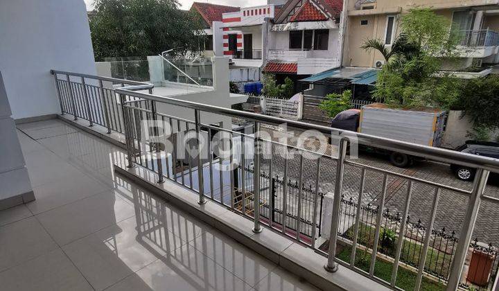 RUMAH BESAR SIAP HUNI PIK 1 2