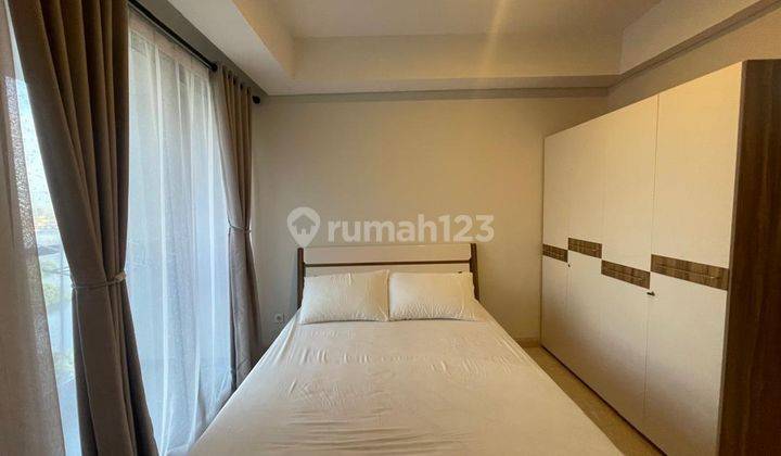 Apartemen View Laut Semi Furnished di Gold Coast Pik 1