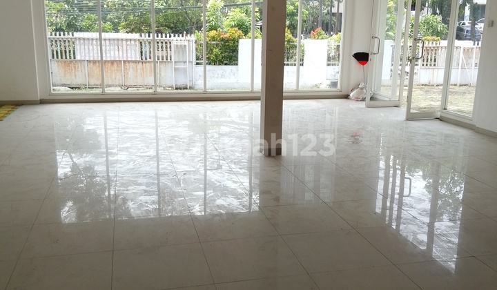 Rumah Luas Strategis Di Pamularsih Tengah Kota Semarang 2