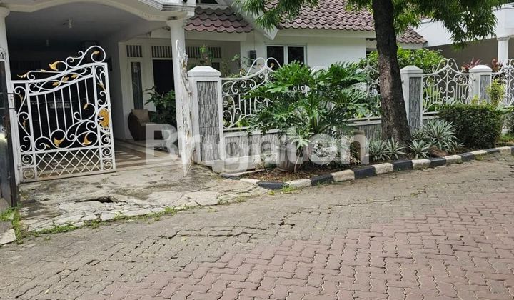 RUMAH BESAR DAN LUAS SIAP HUNI DI CIMANGGIS
