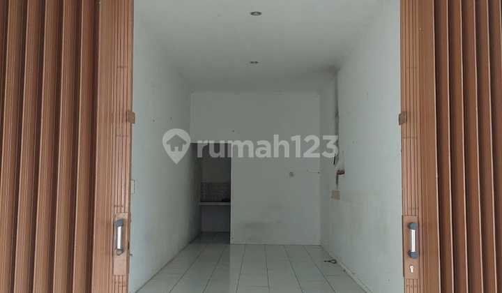 Single-Storey Kiosk Shop House Ready for Business in Banyumanik 1