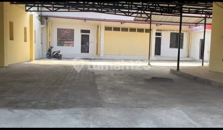 Warehouse/Business Space Along the Main Road in Semarang City 1