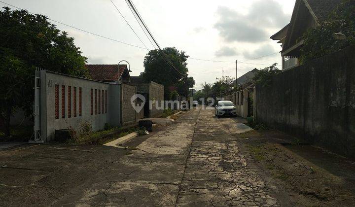 Rumah 2 Lantai Dengan Halaman Kebun Luas 2