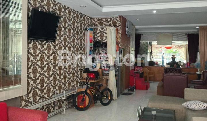 DIJUAL/DISEWAKAN RUKO LOKASI STRATEGIS UNTUK USAHA DAN TEMPAT TINGGAL 1