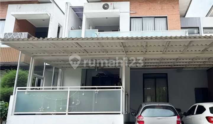 For Sale Ready-to-Occupy House in Sector 9 Discovery Bintaro