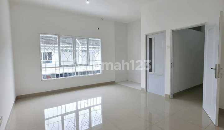 Rumah 2Lantai Rapi Siap Huni Dalam Cluster Rempoa Jakarta Selatan 2