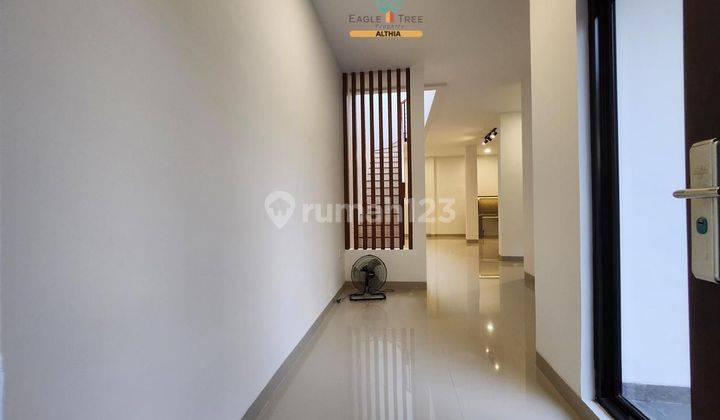 Rumah Bangunan Baru Modern Minimalis Siap Huni Lokasi Strategis 2