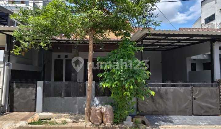 Disewakan Rumah Rapi Siap Huni Dalam Cluster Graha Raya Bintaro Disewakan Rumah Rapi Siap Huni Dalam Cluster Graha Raya Bintaro