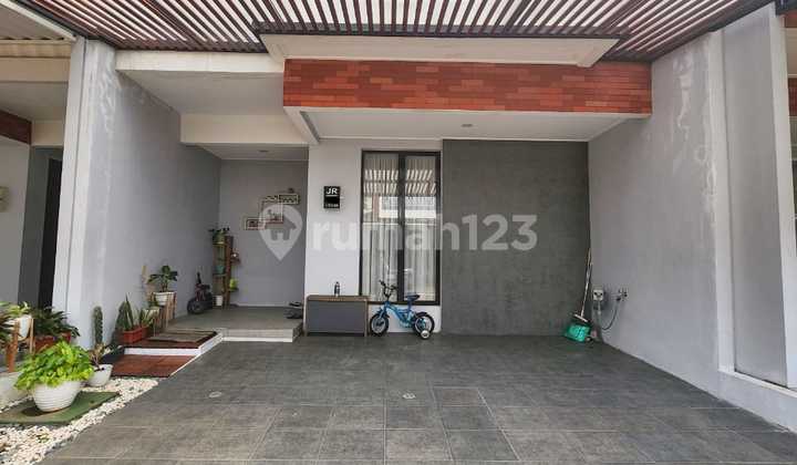 Modern Minimalist House for Sale in Bintaro Jaya Cluster 2
