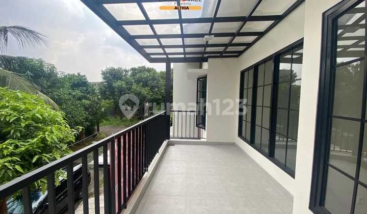 Dijual Rumah Baru Full Renovasi 2 Lantai Dalam Cluster Graha Raya Bintaro 2