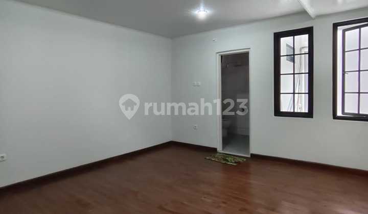 Dijual Rumah Terenovasi di Sektor 1 Bintaro Jaya Jakarta Selatan 2
