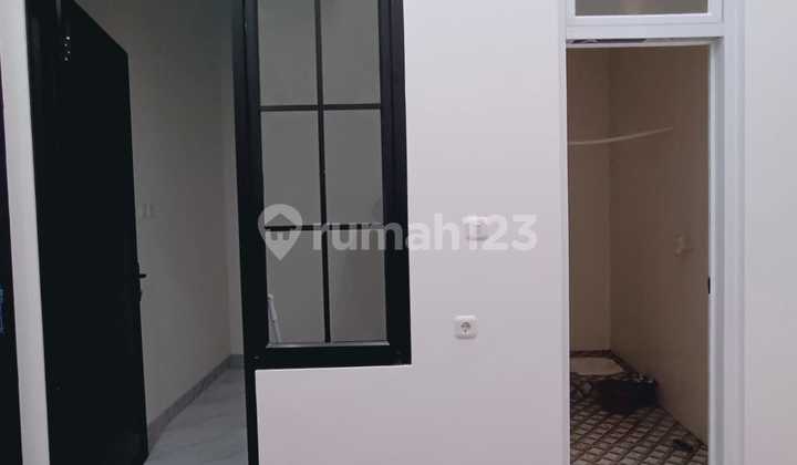 Rumah Cantik Bebas Banjir Dalam Komplek di Joglo Jakarta Barat 2