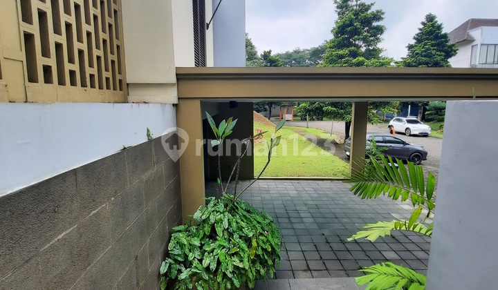 For Rent Luxurious House Good Environment Comfortable Near De Park Bsd 2