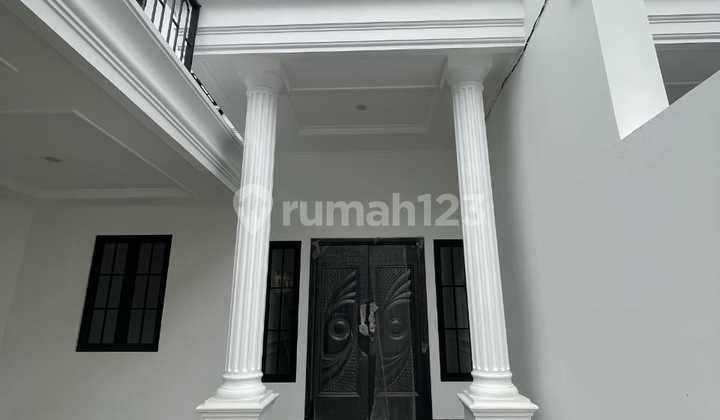 Rumah Design America Classic Di Cipadu Larangan Tangerang 2