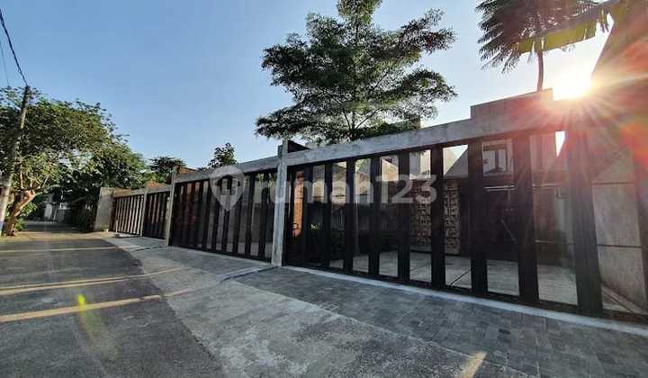 Dijual Rumah Design Industrial Di Pondok Ranji Bintaro Tangerang