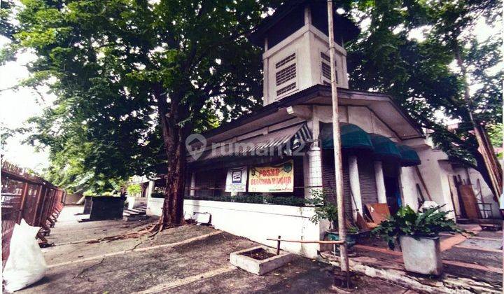 Tanah Kosong Di Pusat Perbelanjaan Pasar Baru 2
