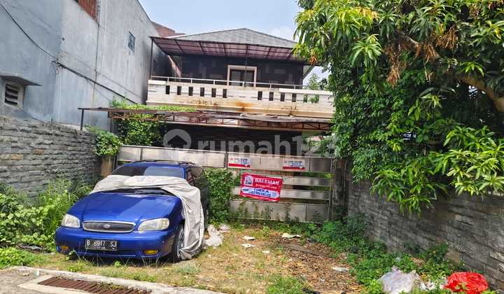 Ada Rumah Tua Di Ciracas Dengan Tanah Luas  1