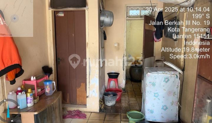 Old House in Peruri Mencong Ciledug for Auction Sale Old House in Peruri Mencong Ciledug for Auction Sale