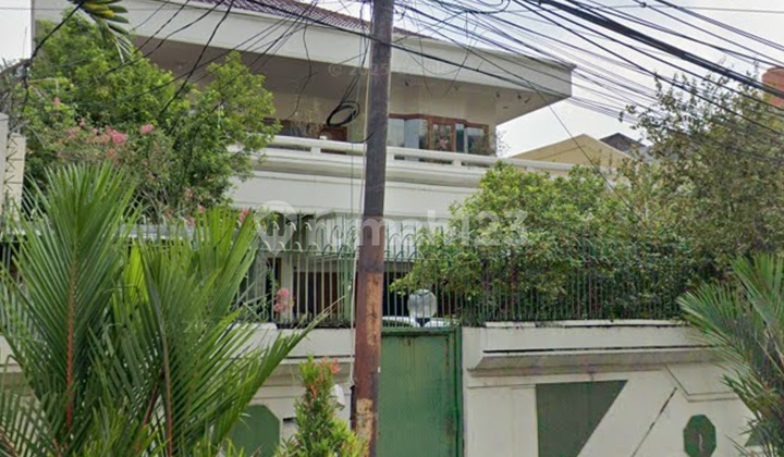 Rumah Mewah Lelang Murah Dekat Stasiun Senen 