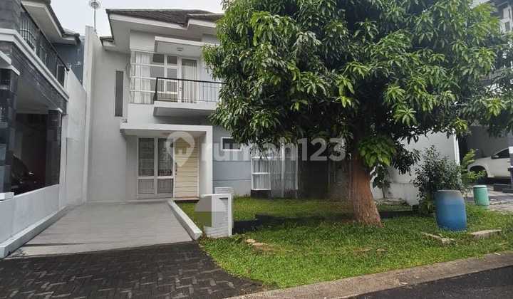 Dijual Rumah Cantik 2 Lantai Siap Huni di Kota Wisata Cibubur