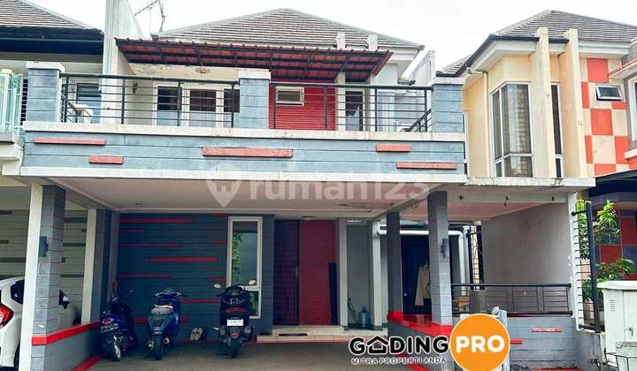 Dijual Rumah 2 Lantai Bersih Rapih di Kota Wisata Cibubur