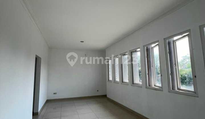 Dijual Rumah 2 Lantai Siap Huni di Boulevard Kota Wisata 2
