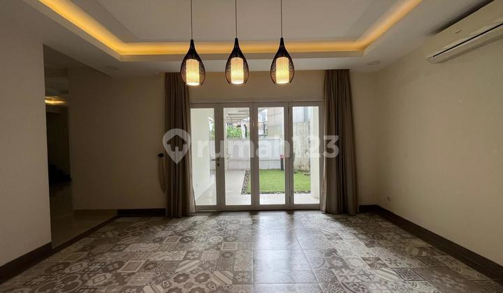 Dijual Rumah Modern Terawat Bersih Bagus Siap Huni Cibubur  2