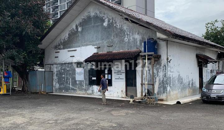 For Sale Commercial Land in a Very Strategic Location by the Roadside For Sale Commercial Land in a Very Strategic Location by the Roadside