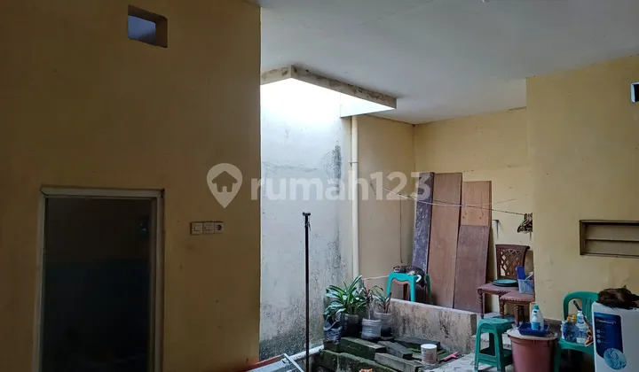 Strategic House in Pela Mampang, South Jakarta 2