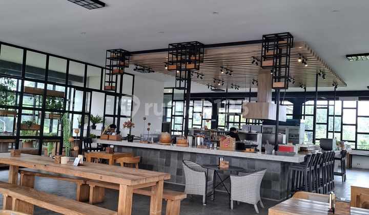 For Sale: Restaurant Building on the Side of Cibinong Bogor Road