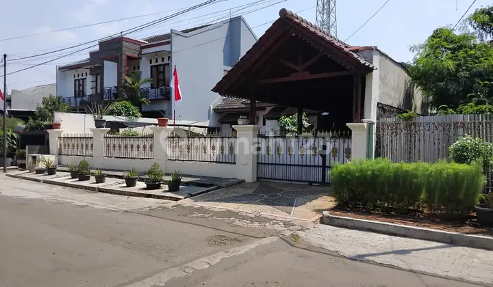 Dijual Rumah Luas Siap Huni Dan Lokasi Sangat Strategis Di Jakapermai Bekasi 2