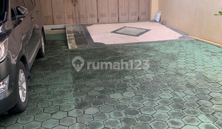 Strategic House Suitable for Business in Suratmo, Semarang 2