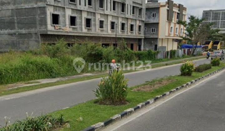 Strategic 6-Door Adjacent Shophouse on S M. Amin Street, Pekanbaru