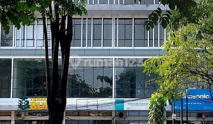 Premium 4-Storey Shop House Strategically Located in the Heart of Business on Jl. Arifin Ahmad, Pekanbaru