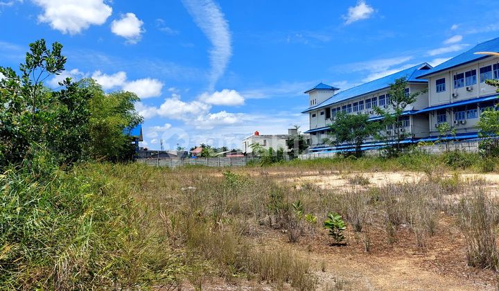 Strategic Land Ready to Use, Near Ska Mall and Prima Hospital in the Center of Pekanbaru City Strategic Land Ready to Use, Near Ska Mall and Prima Hospital in the Center of Pekanbaru City