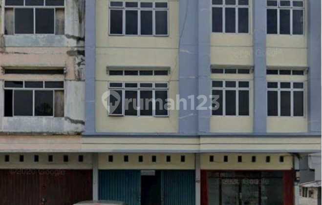 Strategic 3-Door Connected Shop-House in Arengka 1, Near Ska Mall & Living World