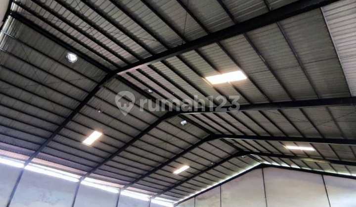 Premium Warehouse 980m2 Ready to Use on Jl. Imam Munandar, Harapan Raya